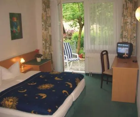 Waldhaus Bei Berlin 3*