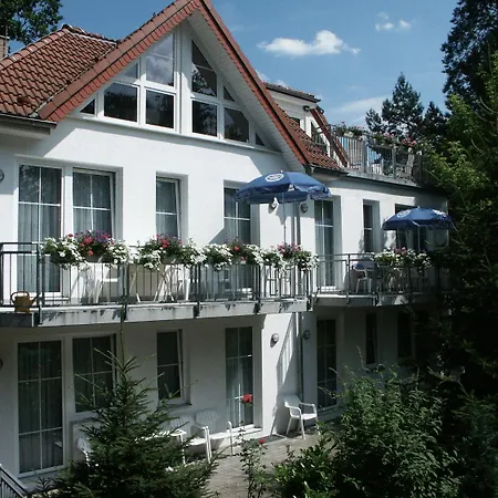 Pensionat Waldhaus Bei Berlin