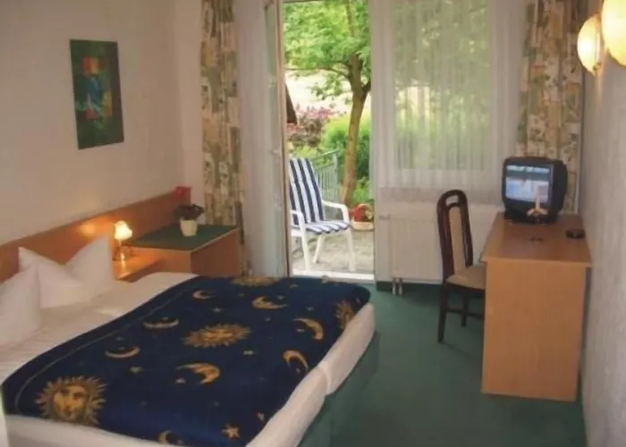 Waldhaus Bei Berlin 3*